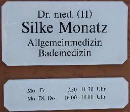 Dr.med%20Silke%20Monatz.JPG
